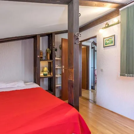 Apartment Mirna - Three Bedroom With Balcony And Sea View *