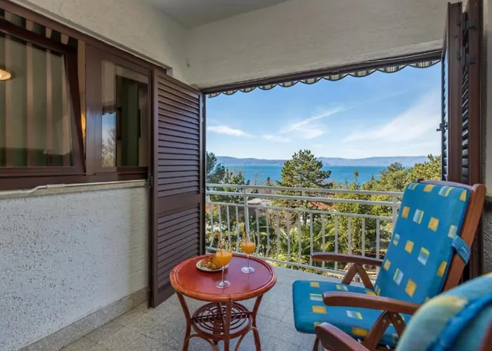 Mirna - Three Bedroom With Balcony And Sea View *