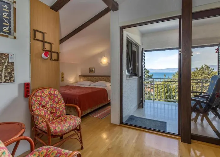 Mirna - Three Bedroom With Balcony And Sea View *