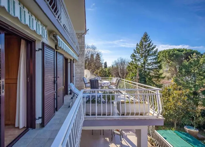 Mirna - Three Bedroom With Balcony And Sea View