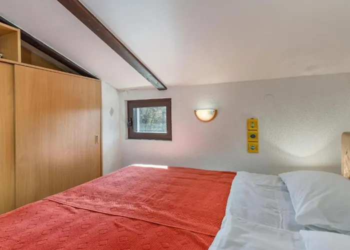 Mirna - Three Bedroom With Balcony And Sea View Njivice