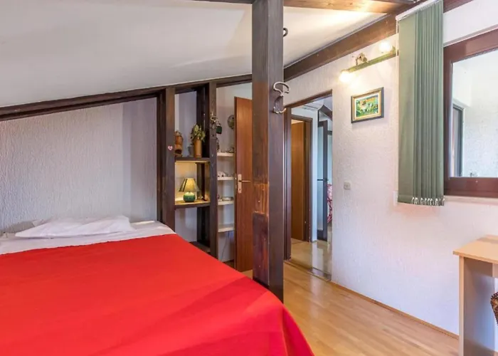 Lejlighed Mirna - Three Bedroom With Balcony And Sea View *