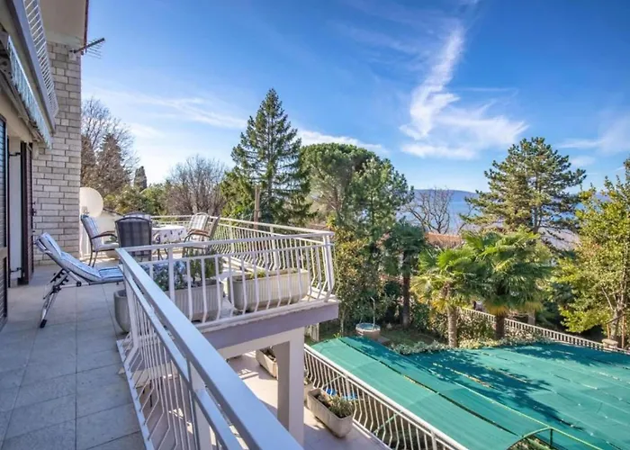 Mirna - Three Bedroom With Balcony And Sea View Lejlighed