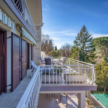 Mirna - Three Bedroom With Balcony And Sea View